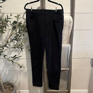lululemon athletica Men's Classic Black Pants
